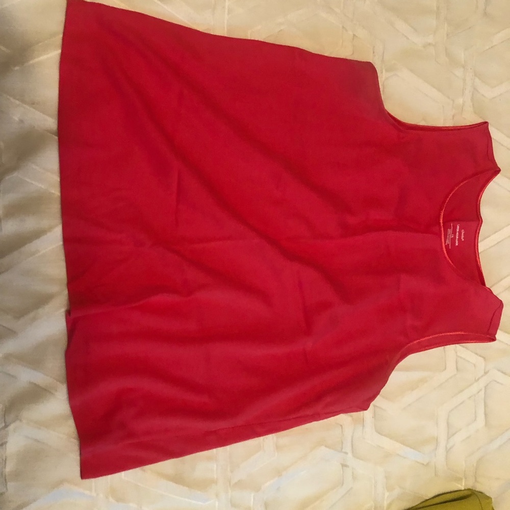 Women’s tanks.Black is ColdwaterCreek, 2X, Red, yellowish-green are CJ banks 1X